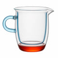 Glaskrug mit blauem Henkel 500 ml